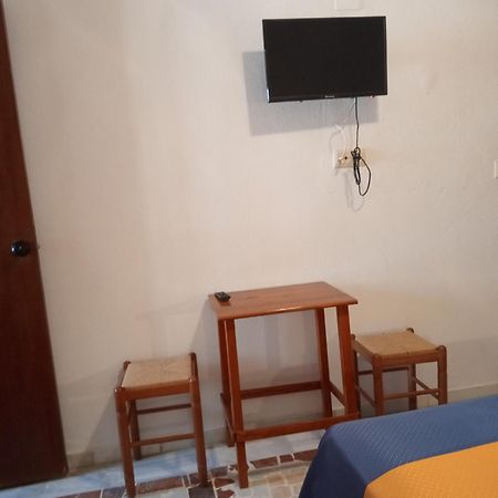 La Tortuga Lodging Rooms Tarifa Eksteriør bilde